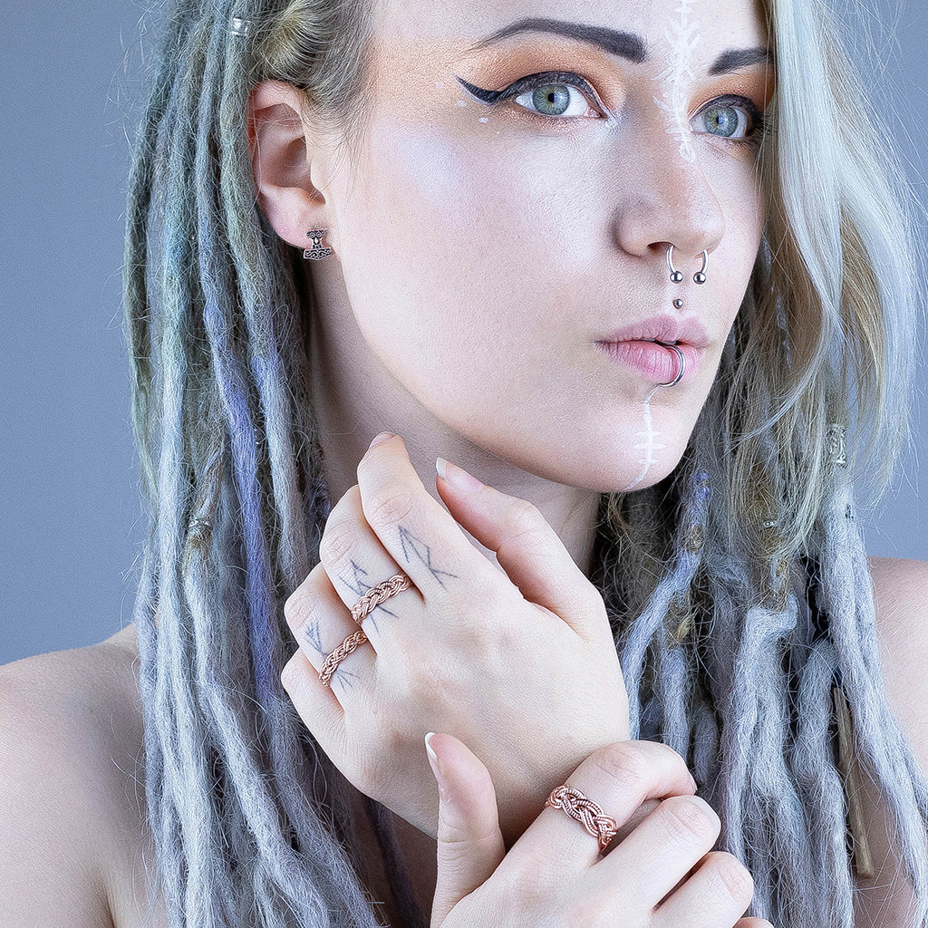 Hel's Weave Ring, Rose Gold - Image 3