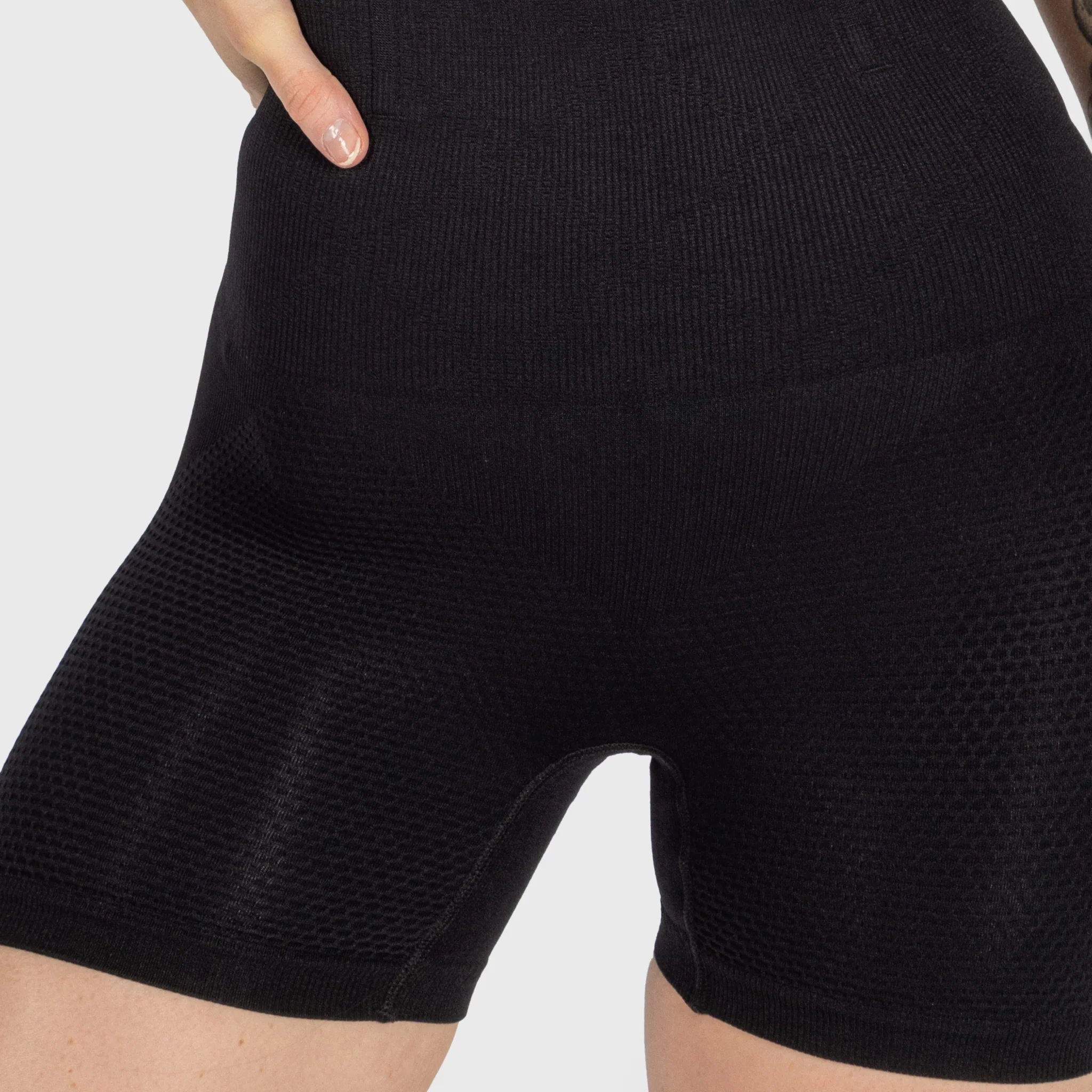 High-Waisted Honceycomb Short, Black - Image 4