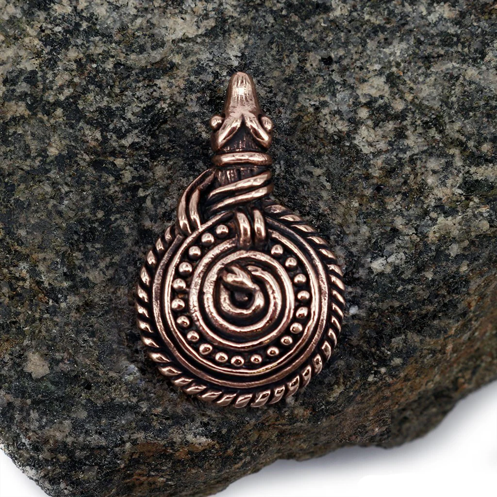 Nidhöggr Amulet, Bronze - Image 3