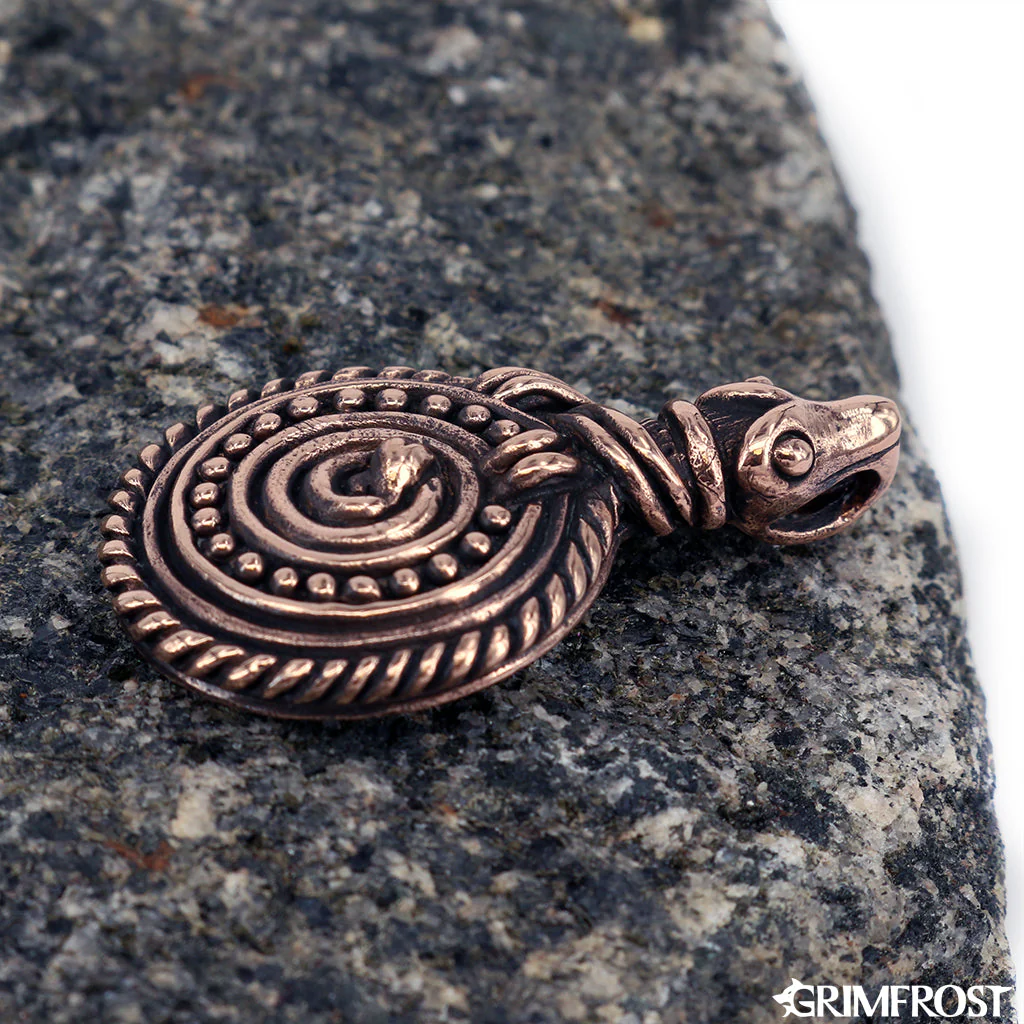 Nidhöggr Amulet, Bronze - Image 5
