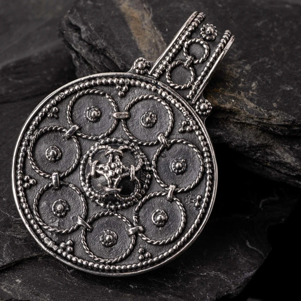Premium Filigree Pendant, Silver - Image 2