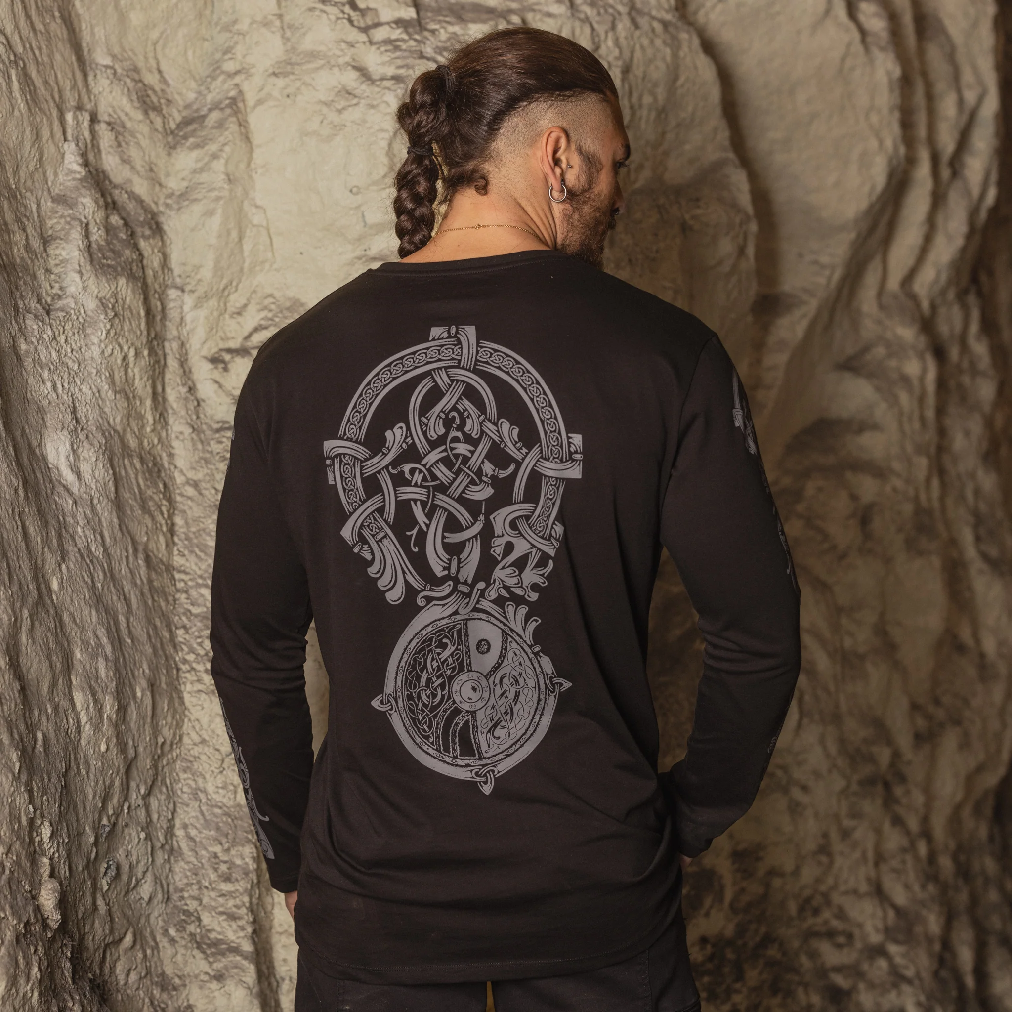 Premium Longsleeve, The Wolf, Black - Image 2