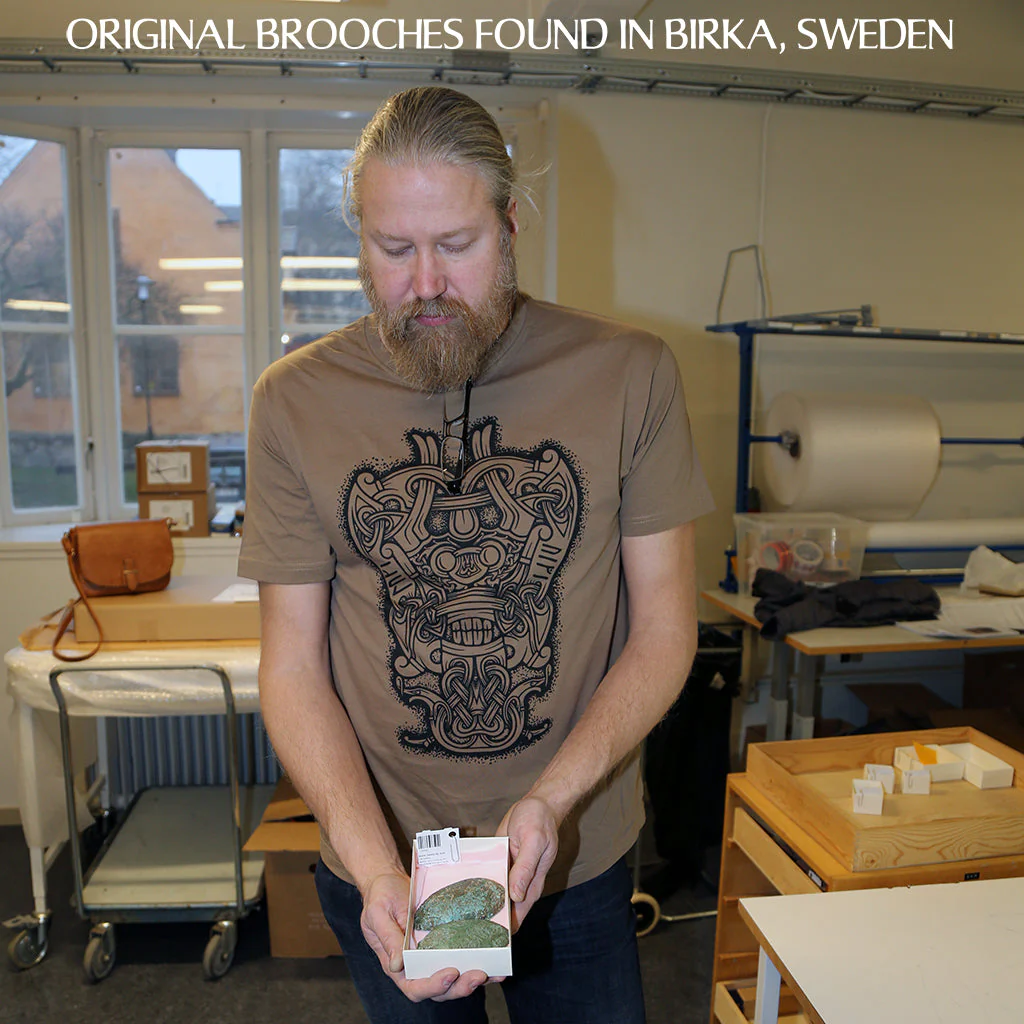 Tortoise Brooches, BJ 539, Birka - Image 4