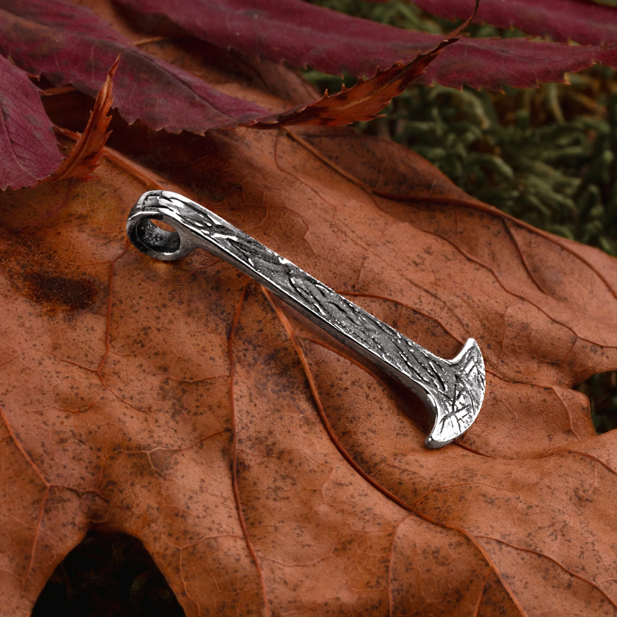 Vatnsdalur Thor’s Hammer, Silver