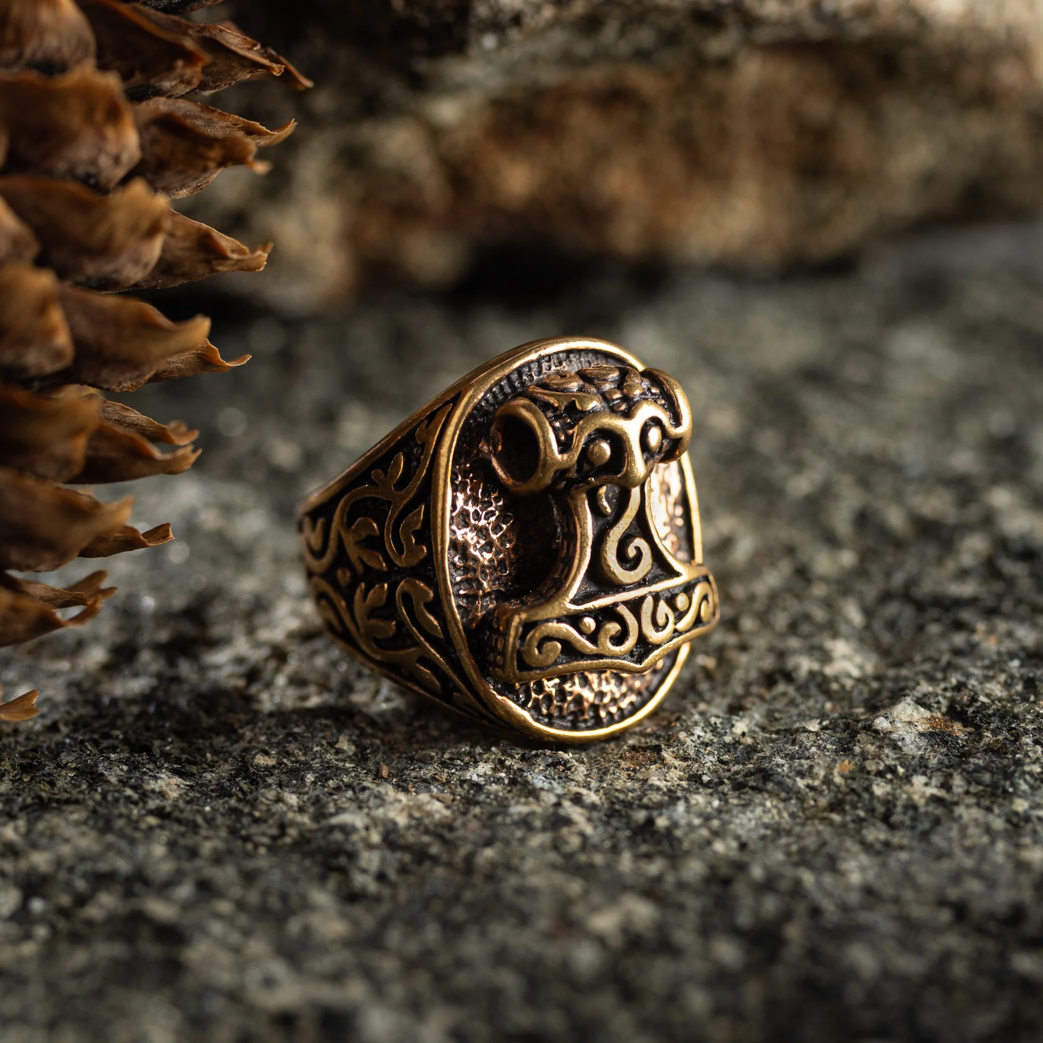 XL Mjolnir Ring, Bronze