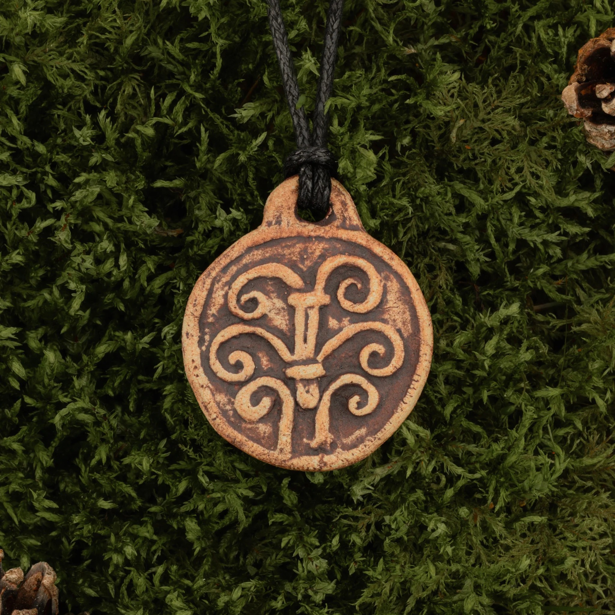 Yggdrasil Ceramic Pendant - Image 8
