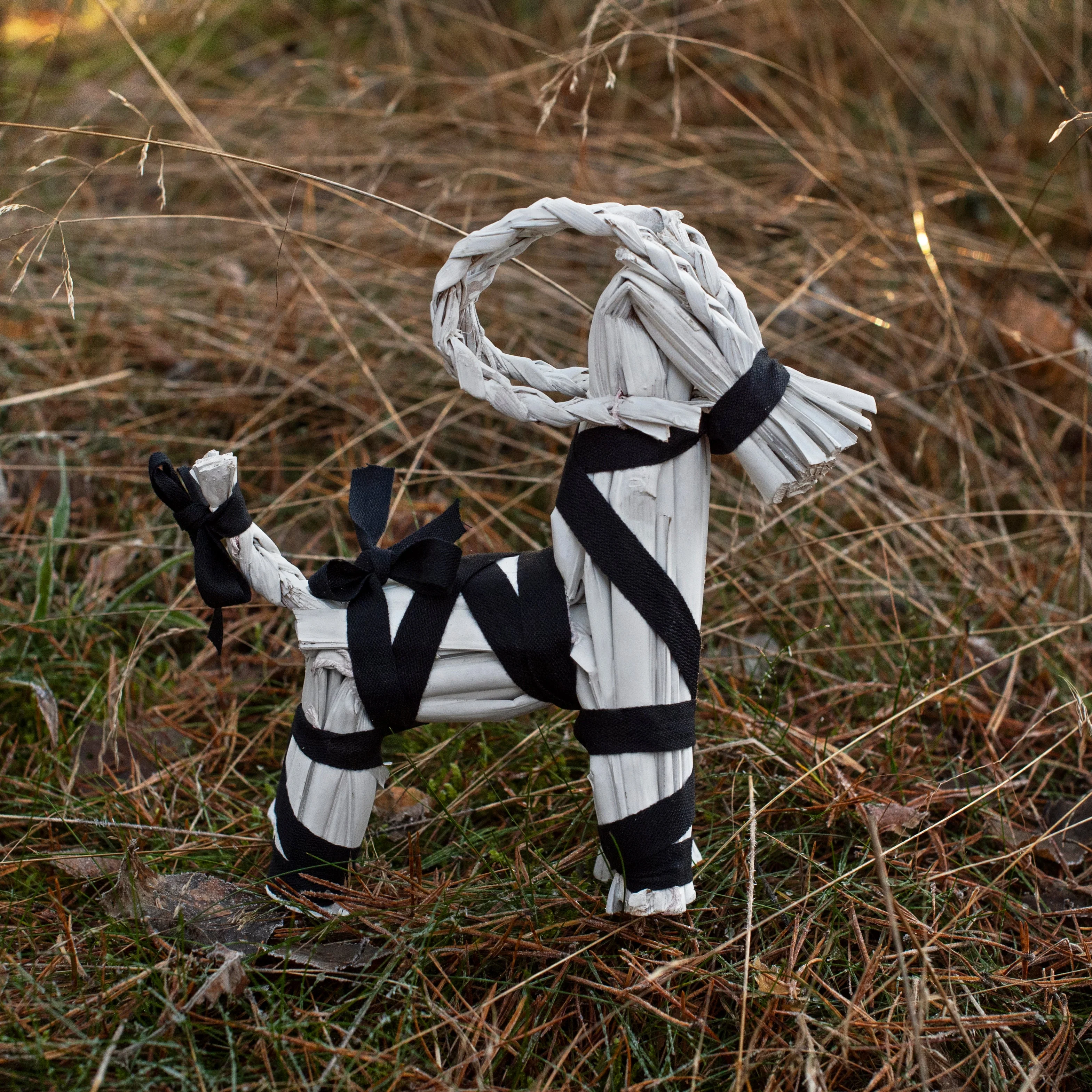 Yule Goat, Medium, White